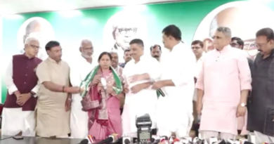 RLM state president Ramesh Kushwaha and his wife joined JD-U in Patna.