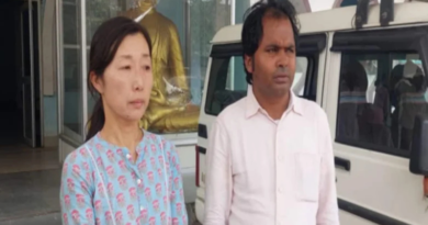 A Japanese national was robbed in Gaya.
