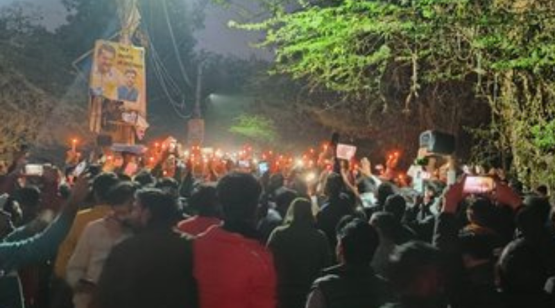 Armed men killed a youth in Patna.