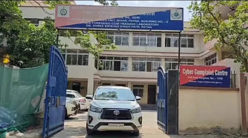 Two members CBI team reached the EOU office to collect the NEET probe reports.