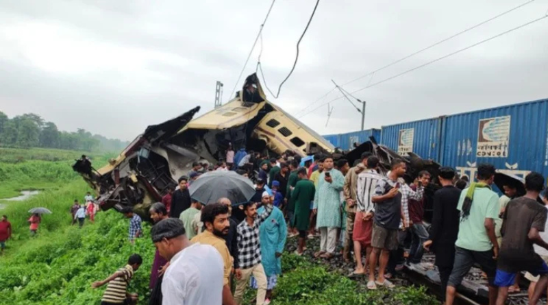 A train accident in Siliguri sub-division, 5 died and 25 injured.