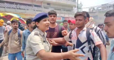 NEET students demanded the cancellation of the examination in Patna.