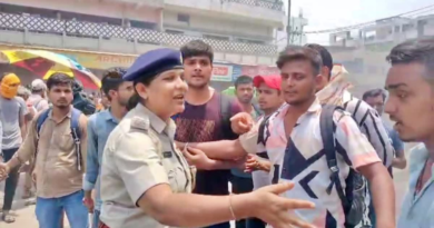 NEET students demanded the cancellation of the examination in Patna