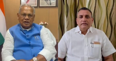 Sudhakar Singh slammed Jitan Ram Manjhi for his owl remark.