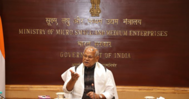Jitan Ram Manjhi asked Mamata Banerjee to resign from the CM post.