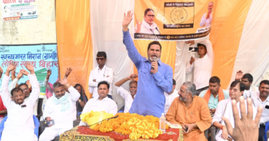 Jan Suraj, convener, criticized Sudhakar Singh for his outrageous statement.