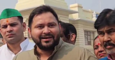 The silent gesture between Nitish Kumar and Tejashwi Yadav ignited speculation in Bihar politics.