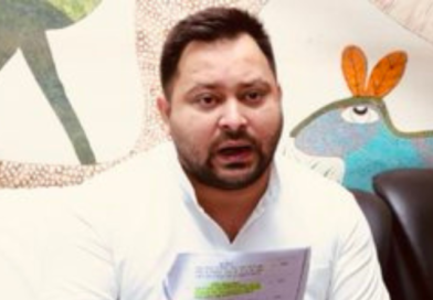 Tejashwi Yadav promised a scheme to provide Rs. 2500 per month to uplift women in Bihar.