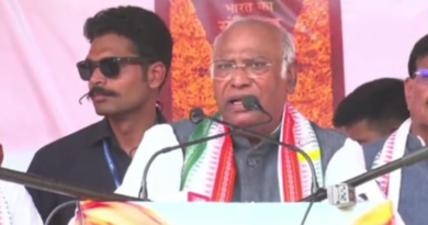 Mallikarjun Kharge criticized PM, Modi, over ED action, unfulfilled promises, and social divide in the Buxar rally.