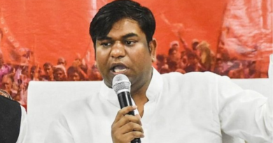 Mukesh Sahani criticized the BJP and asserted the Nishad community’s support for the VIP during the Muzaffarpur visit.