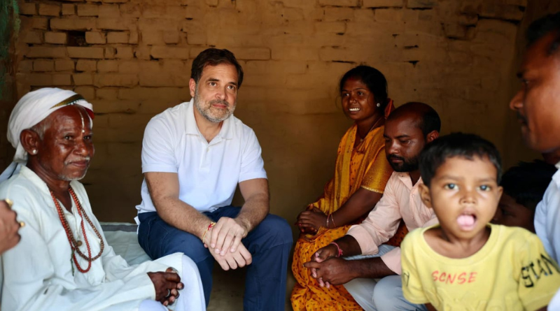 Rahul Gandhi meets the family of ‘Mountain Man’ Dasharatha Manjhi in Gaya, signals grassroots outreach.