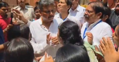 TRE-3 aspirants surrounded the Bihar education minister Over Supplementary Result Delay.