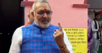 Giriraj Singh, Rabri Devi, Khesari Lal Yadav and other cast their votes in the Bihar Assembly polls.