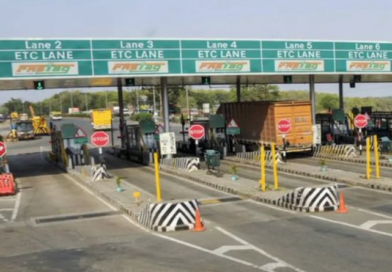 NHAI plans to remove cash payments at National Highway toll plazas from April 1 this year.