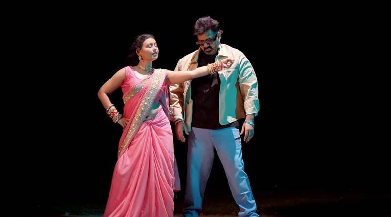 Pawan Singh’s “Chhil Debu Ka” song goes viral, fans call it a Bhojpuri blockbuster.