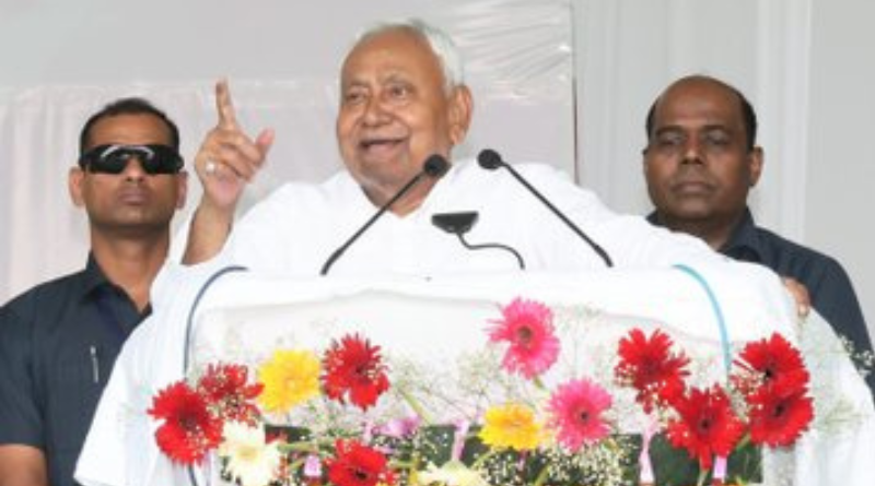 Nitish Kumar vacates 1 Anne Marg CM residence, shifts to new residence at 7 Circular Road on Buddha Purnima.