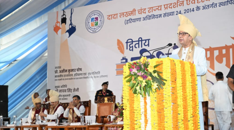 DLSUPVA holds second convocation ceremony, 760 students awarded degrees.